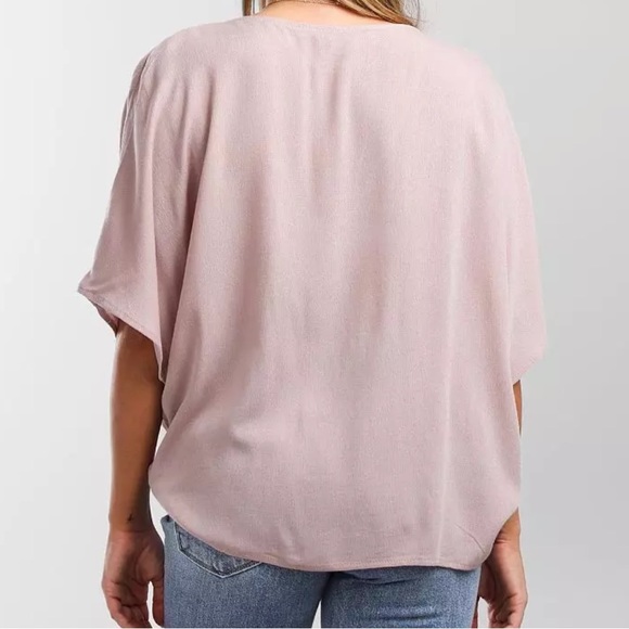 Hyfve Twisted Hem Top NWT - Picture 2 of 7